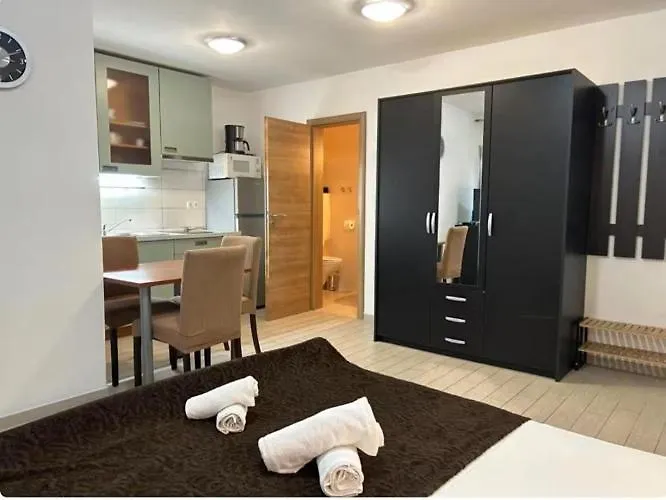 Affabilis Vip House Apartment Trogir